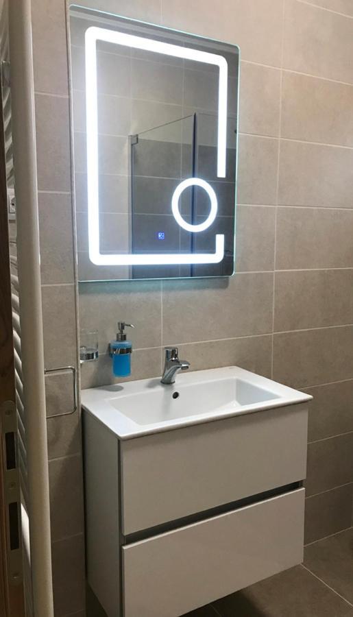 Hotel Check-In Kaya Sybin Zewnętrze zdjęcie